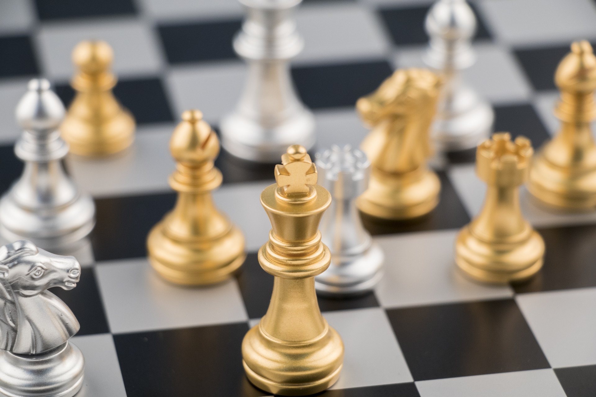 產(chǎn)業(yè)競(jìng)爭(zhēng)戰(zhàn)之尋找他擇產(chǎn)業(yè)之勢(shì)（上）