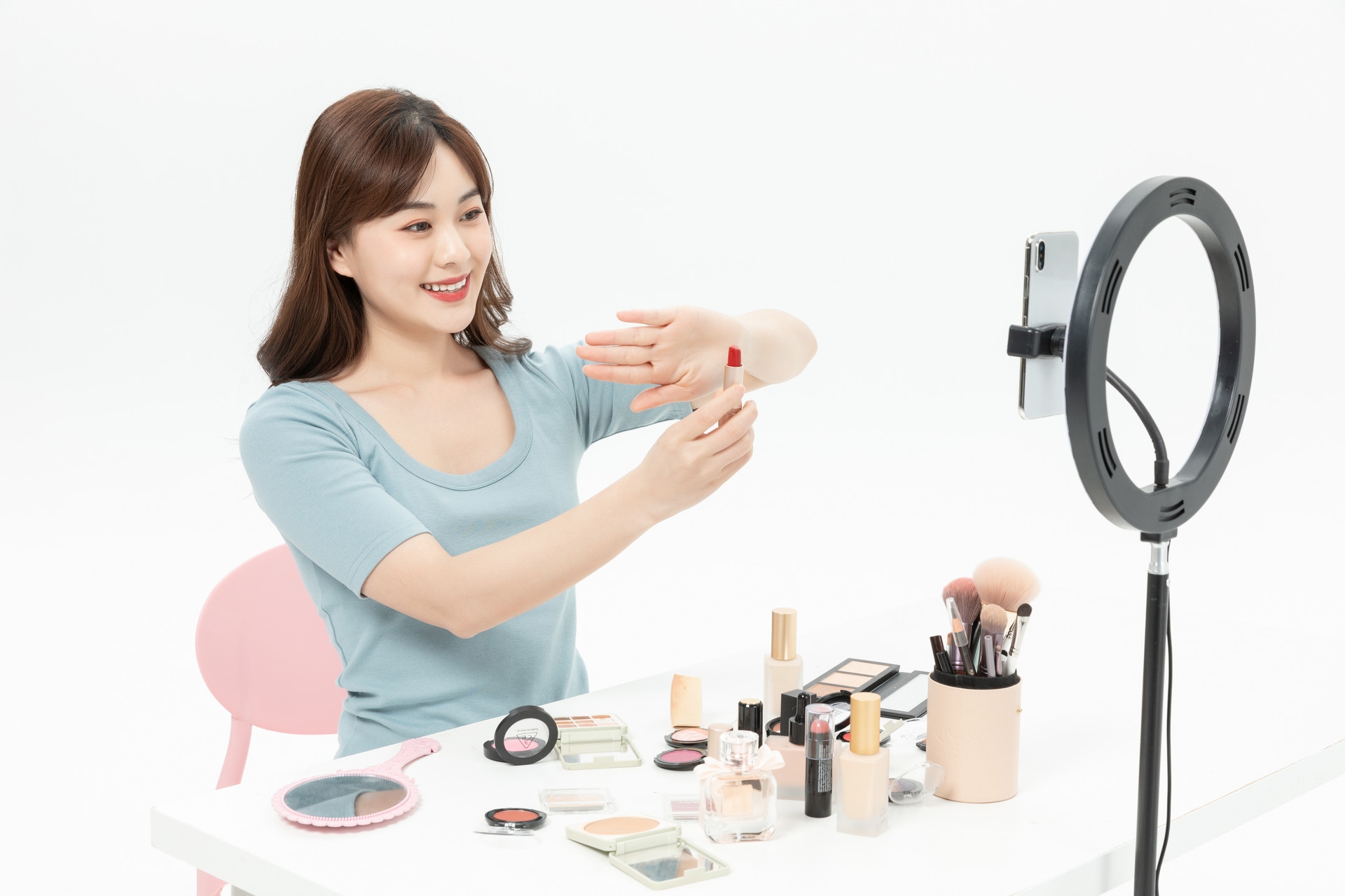 新消費(fèi)品牌策劃之打造強(qiáng)勢(shì)產(chǎn)品三層次