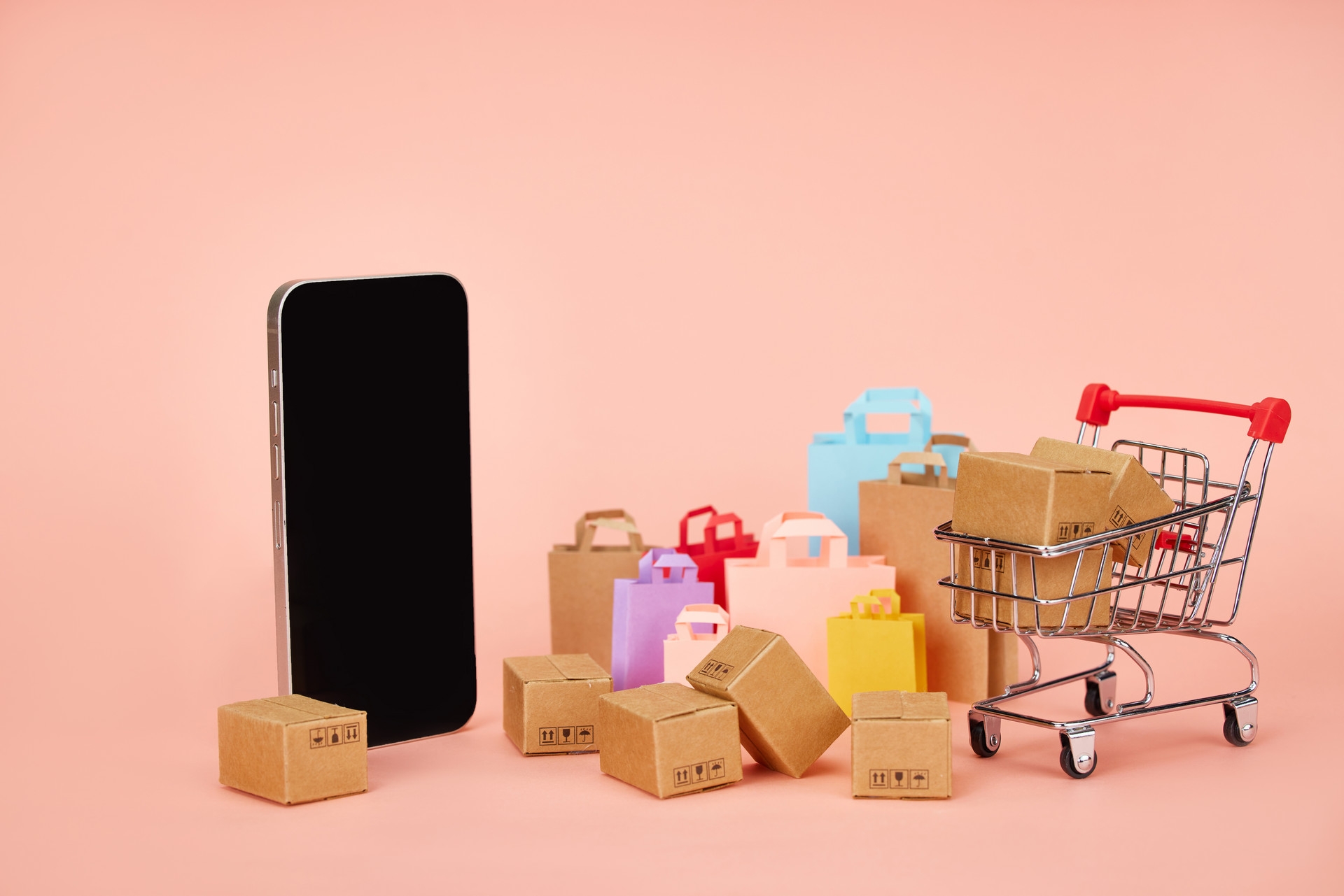 新消費(fèi)品牌策劃之新銳品牌“三屏聯(lián)動(dòng)”