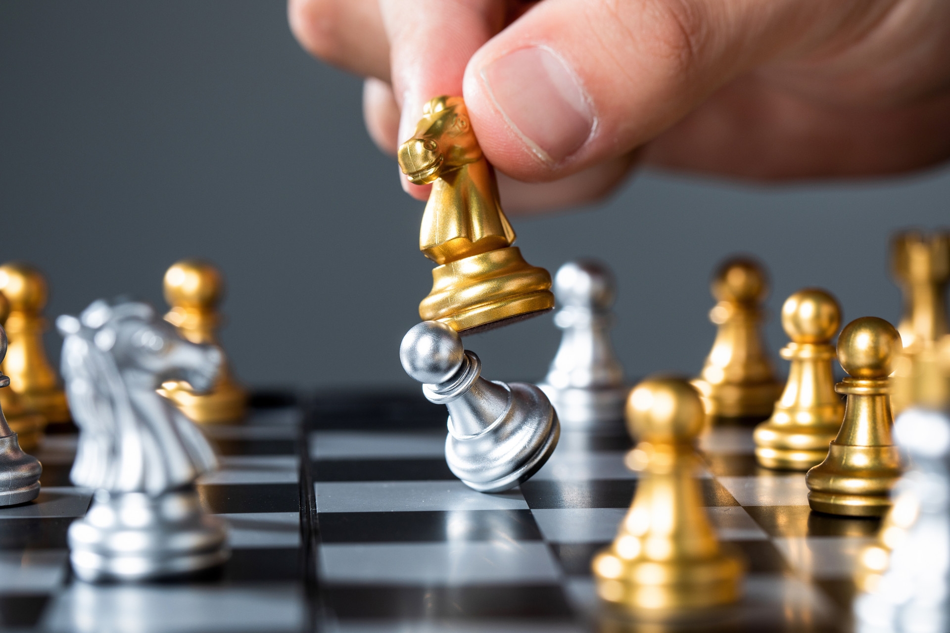 產(chǎn)業(yè)競爭戰(zhàn)之產(chǎn)業(yè)進(jìn)出壁壘提升六法（上）